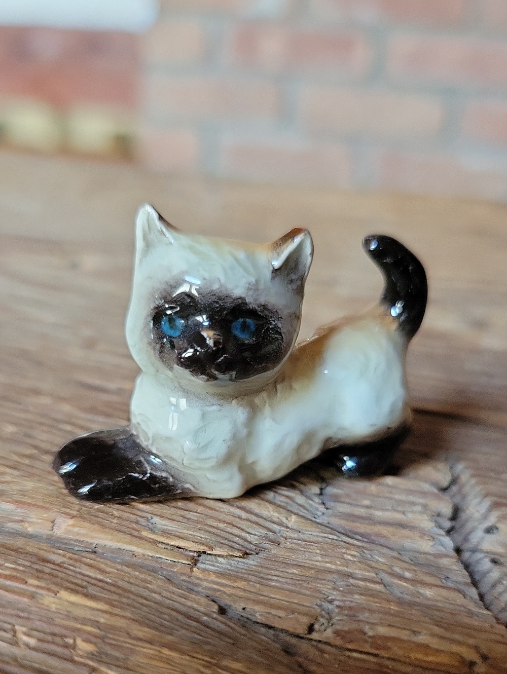 Vintage MCM Siamese Cat Ceramic Figurine